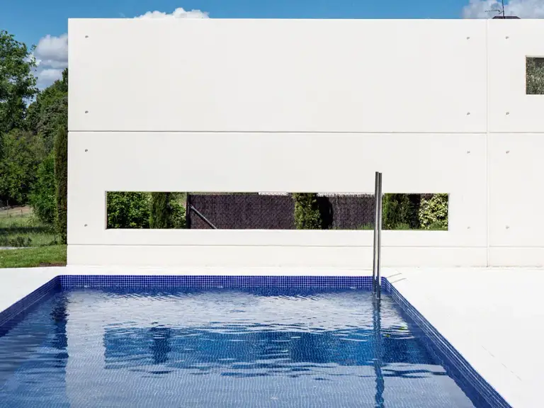 Una vivienda sobre una ladera, foto 3