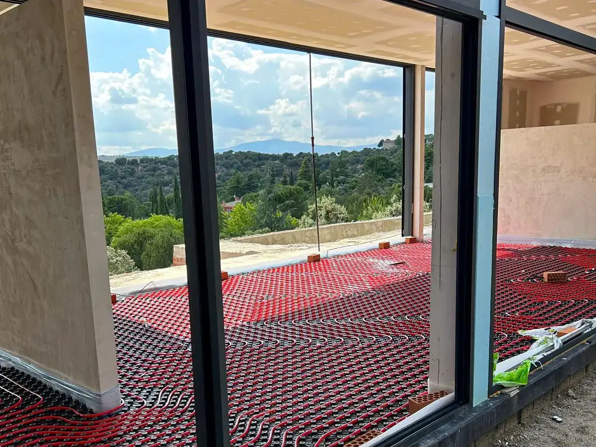 Underfloor heating at La Casa Negra during construction