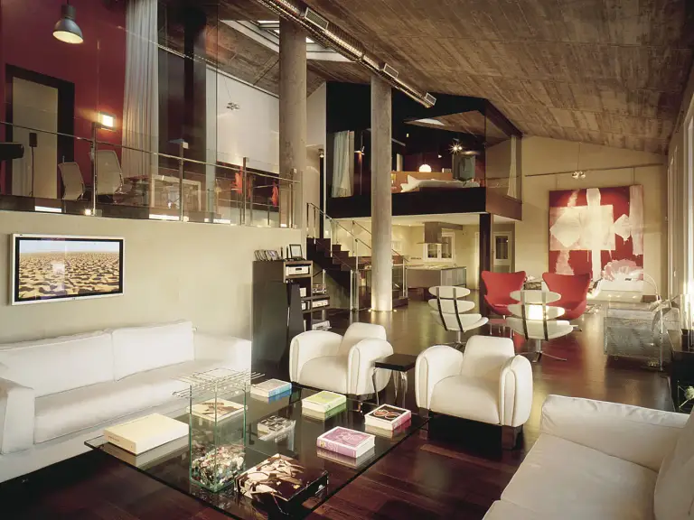 An art collector’s home, photo 1