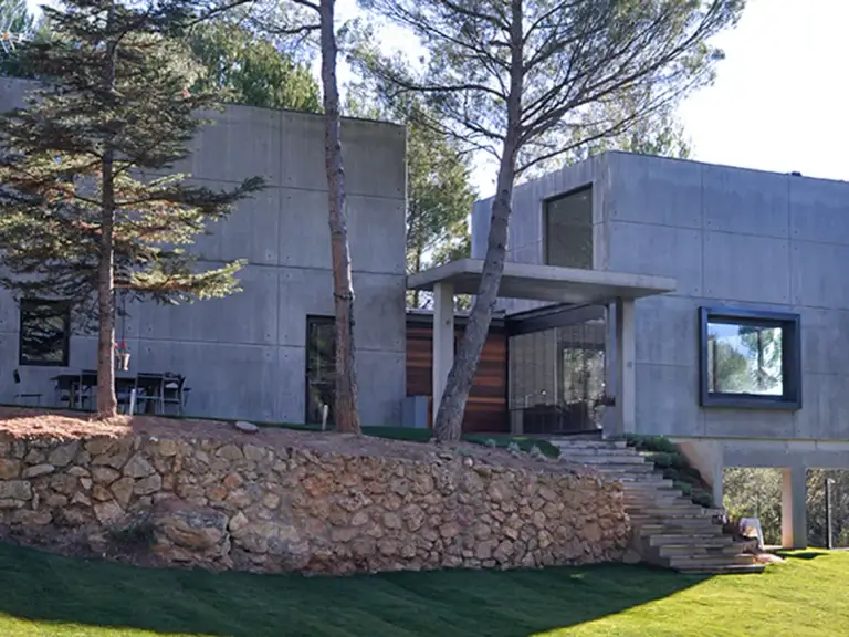 Uma casa no pântano, foto 1