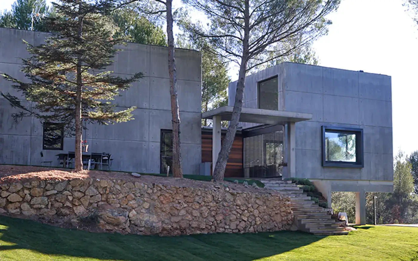 A home over the lake